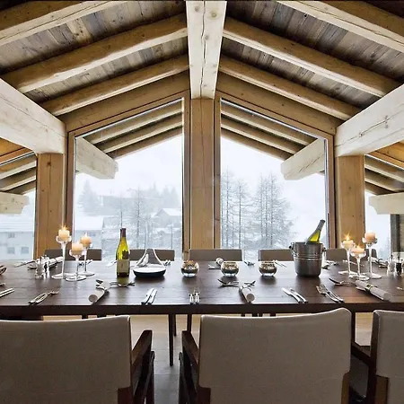 Holiday home Inviting 5-bed House In *