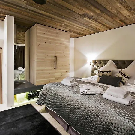 Holiday home Inviting 5-bed House In Lech am Arlberg